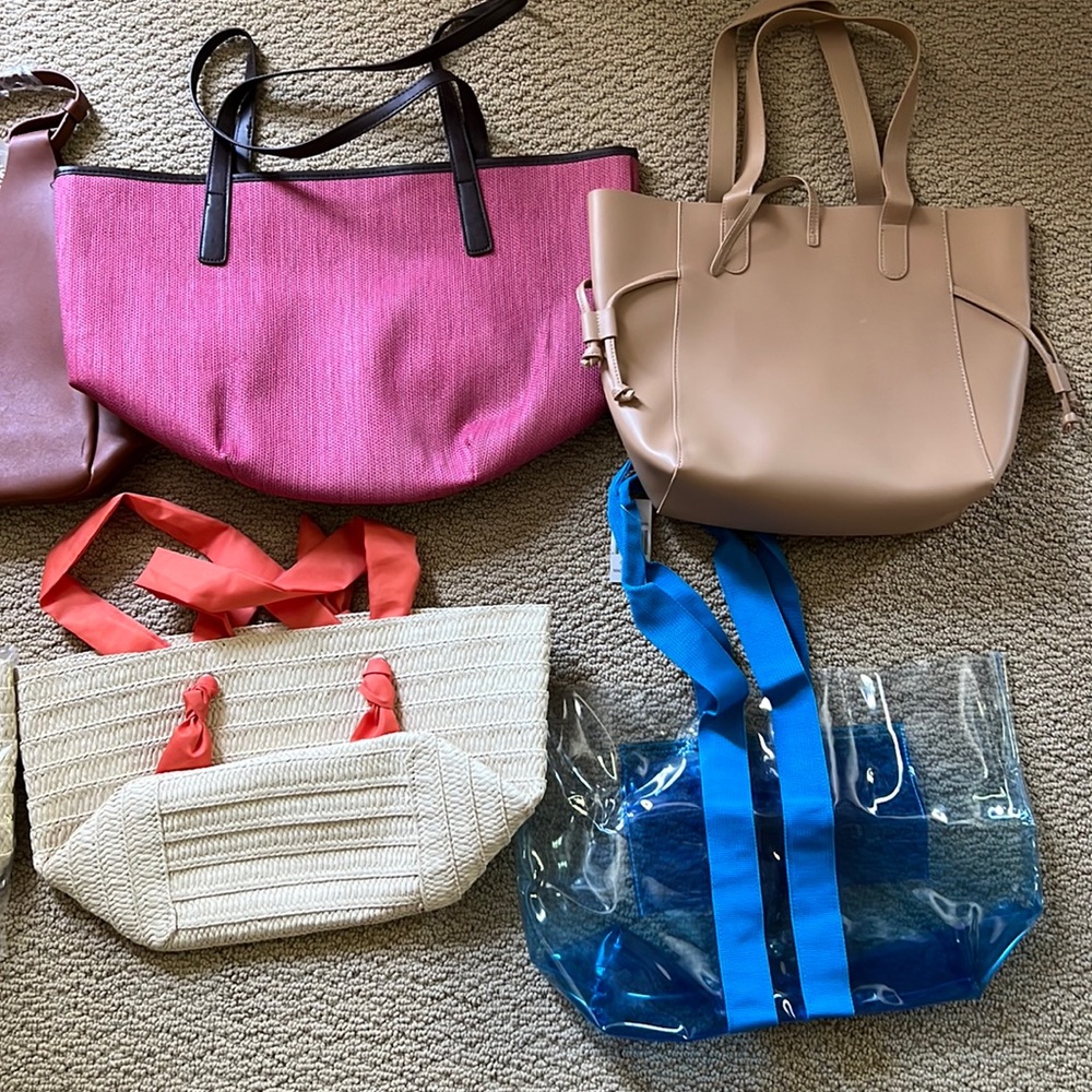 7 TOTE BAGS